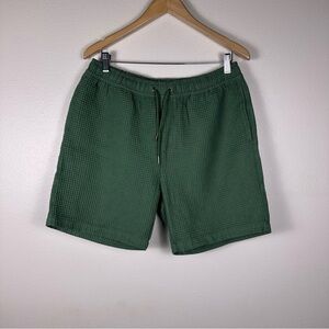 NEGATIVE SPACE Men's Green Waffle Textured Drawstring Shorts